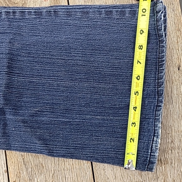 The Sweetheart Old Navy Jeans Sz 0 Great Condition - Picture 6 of 7